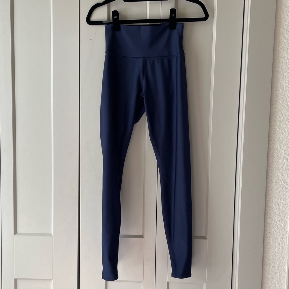 Alo Dark Blue Leggings size M